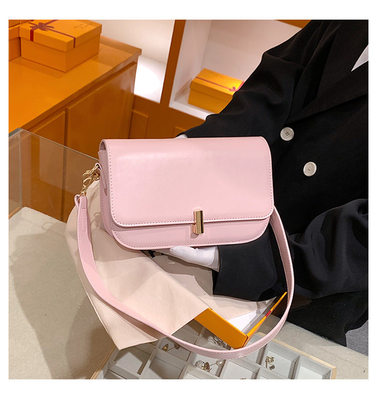 New Women's Bag Trendy Shoulder Bag Fashion Lady Style Underarm Bag Texture Small Fresh Bag Messenger Bag