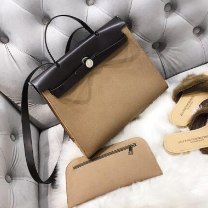 European Retro Fashion Women's Handbag