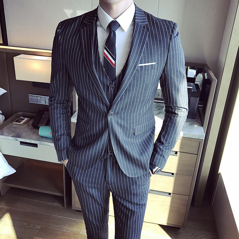 Slim-fit striped suit