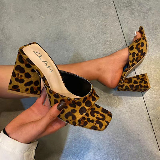 Summer New Large Size 43 Slippers Women's Fashion Square Head One Word Thick Heel Leopard Print Sandals And Slippers