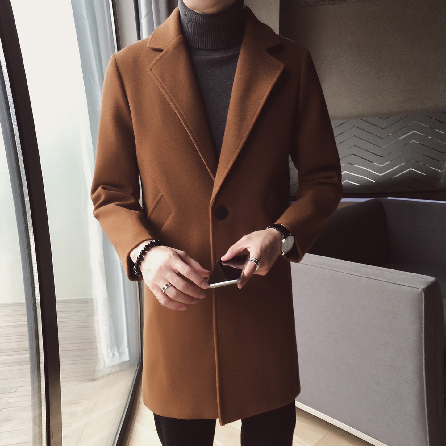 Men's mid-length woolen coat