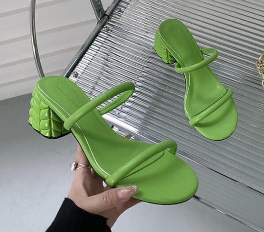 Summer Show Simple Word Design Fashion Chunky Heel Sandals Fashion Open Toe Mid Heel Sandals